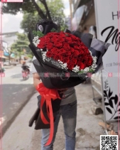 Bó Hoa Hồng Đỏ Siêu To - belovedbeyond.com