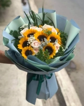 Bó Hoa Hướng Dương - belovedbeyond.com