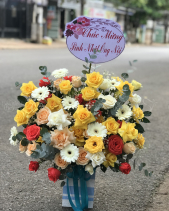 Lẵng Hoa Chúc Mừng - belovedbeyond.com