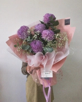 Bó Cúc Mẫu Đơn Tone Tím - belovedbeyond.com