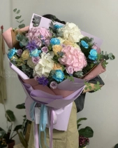 Bó Tú Cầu Hà Lan Mix Tone Hồng Trắng - belovedbeyond.com