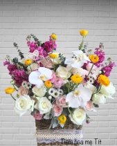Tiệm Hoa Mẹ Tít - Phi Yến Hồng - belovedbeyond.com
