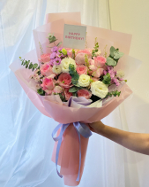 Bó Hoa Hồng Chúc Mừng - belovedbeyond.com