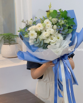 Lá Florist - Beautiful In White - belovedbeyond.com