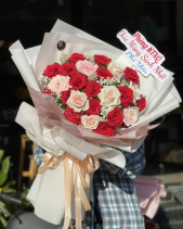 Ht Rose - Bó Hoa Hồng Dâu Mix Hoa Hồng Đỏ - belovedbeyond.com