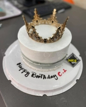 Bánh Kem Tươi Vương Miện - belovedbeyond.com