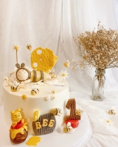 Bánh Kem Tạo Hình Gấu Pool - belovedbeyond.com