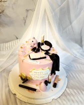 Bánh Kem Heo Hồng Make-Up - belovedbeyond.com