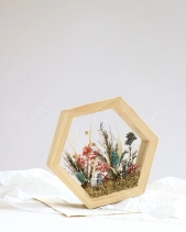 Khung Hoa Lục Giác 02 - belovedbeyond.com