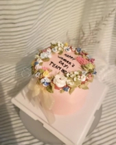 Bánh Kem Vòng Nguyệt Quế 02 - belovedbeyond.com