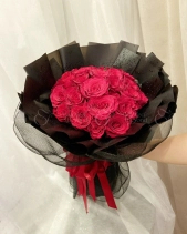 Bó Hồng Đỏ Tình Yêu - belovedbeyond.com