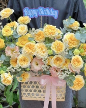 Lẵng Hoa Tông Vàng - belovedbeyond.com