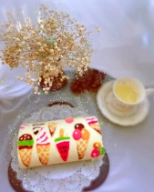 Bông Lan Cuộn Kem Ốc Quế - belovedbeyond.com