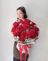 Bó Hoa Hồng Đỏ Nhập - belovedbeyond.com