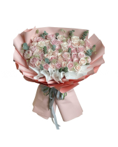 Bó Hoa Hồng Kem Dâu - belovedbeyond.com