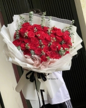 Bó Hoa Hồng Lãng Mạn - belovedbeyond.com