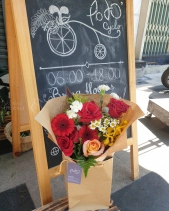 Hoa Trong Túi- Tone Đỏ (Size M) - belovedbeyond.com