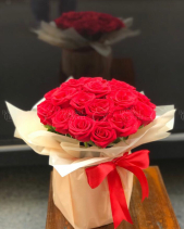 Hộp Hoa Hồng Đỏ - belovedbeyond.com