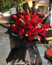 Bó Hoa Hồng Đỏ - belovedbeyond.com