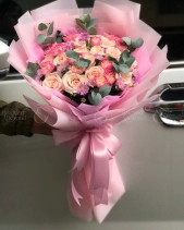 Bó Hoa Hồng Pastek Mix Cẩm Chướng - belovedbeyond.com