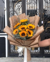 Bó Hoa Hướng Dương Mix Sao Tím - belovedbeyond.com