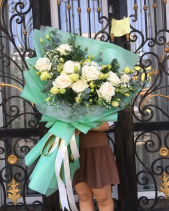 Bó Ohara Trắng Mix Cát Tường Xanh - belovedbeyond.com