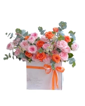 Hộp Hoa Tình Yêu Hồng Cam - belovedbeyond.com