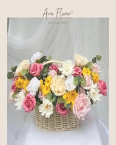 Giỏ Hoa Sáp Chúc Mừng - belovedbeyond.com