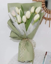 Bó Tulip Trắng Tinh Khôi - belovedbeyond.com