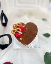 Set Hoa Hồng Đỏ Và Bánh Bento Tim Chocolate - belovedbeyond.com