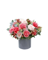 Hộp Hoa Tone Đỏ Mừng Sinh Nhật - belovedbeyond.com