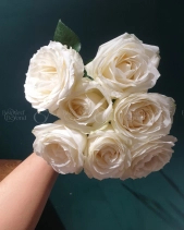 Bó Hoa Hồng Trắng - belovedbeyond.com