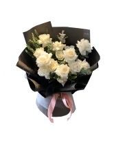 Bó Hoa Hồng Trắng - belovedbeyond.com