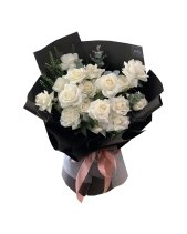 Bó Hoa Hồng Trắng - belovedbeyond.com