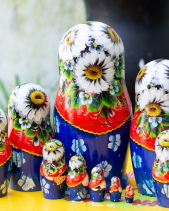 Búp Bê Nga 10 Lớp 26Cm “Misa Ôm Hoa” - belovedbeyond.com