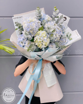 Bó Hoa Cẩm Tú Cầu Tone Xanh Dương - belovedbeyond.com