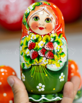 Búp Bê Nga 5 Lớp 15Cm Misa Ôm Dâu Tây - belovedbeyond.com