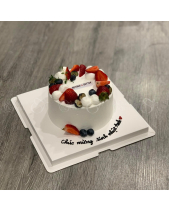 Strawberry Cake - belovedbeyond.com