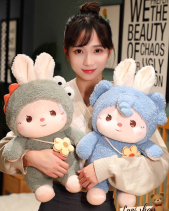 Em Bé Tai Thỏ Đeo Túi - belovedbeyond.com