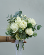 Bó Hoa Cưới Tone Trắng Mix Hoa Hồng Trắng Ms 2911 - belovedbeyond.com