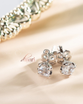 Khuyên Tai Symbol Vàng Trắng 18K - belovedbeyond.com