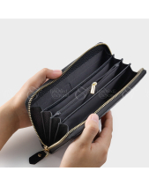 Ví Cầm Tay Dáng Dài Hoạ Tiết Cách Điệu Dfn258 - belovedbeyond.com