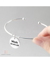 Kiềng Tay Bạc Khắc Tên Cho Bé - belovedbeyond.com