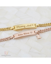 Vòng Tay Khắc Tên Cho Bé Với Charm Treo - belovedbeyond.com
