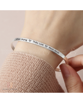 Lắc Tay Bạc Khắc Tên Gia Đình Ý Nghĩa - belovedbeyond.com