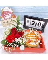 Set Bánh Kem Dâu Tây Và Hoa Hồng - belovedbeyond.com