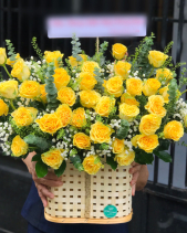 Giỏ Hoa Hồng Vàng Đà Lạt - belovedbeyond.com