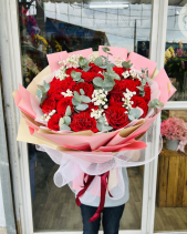 Bó Hoa Đỏ Mộng Mơ 005 - belovedbeyond.com