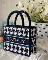 Túi Thêu Tên Theo Họa Tiết Thiết Kế Sẵn Size 2Xcm - belovedbeyond.com