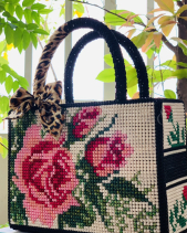 Túi Thêu Tên Theo Họa Tiết Thiết Kế Sẵn Size 4Xcm - belovedbeyond.com